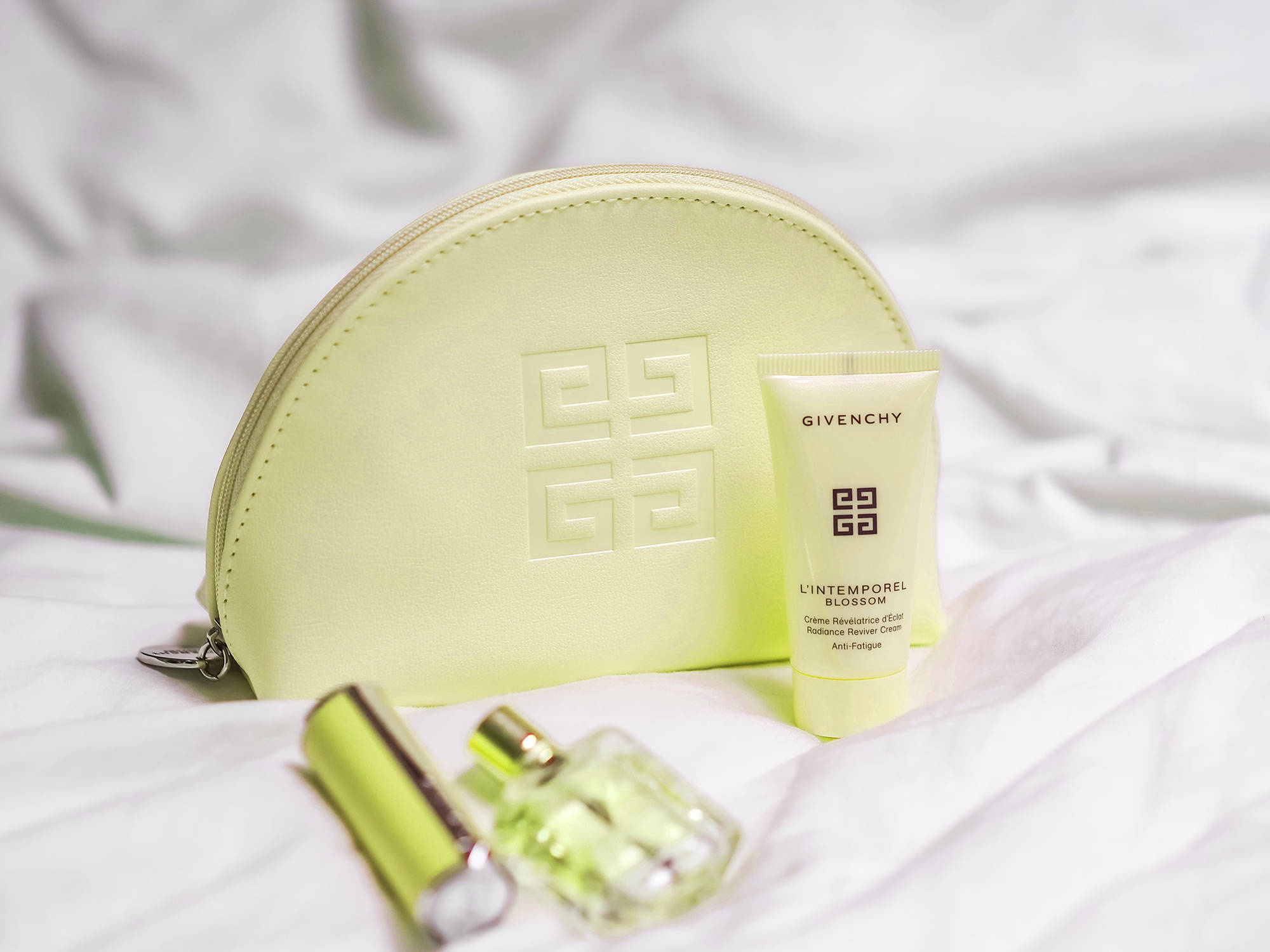 laura-chouette-jaune